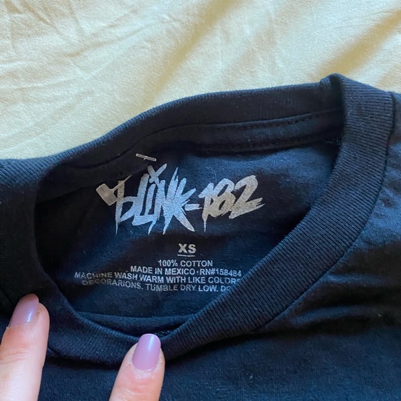 Authentic Blink-182 Graphic Tee - Picture 2 of 2